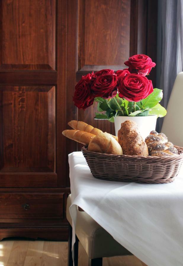 Stadthotel Restaurant Auerhahn Vöcklabruck Kültér fotó